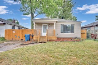 35043 Currier Street, Wayne, MI 48184