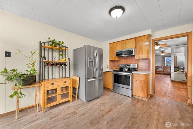 218 Evergreen Street, Mount Vernon, WA 98273