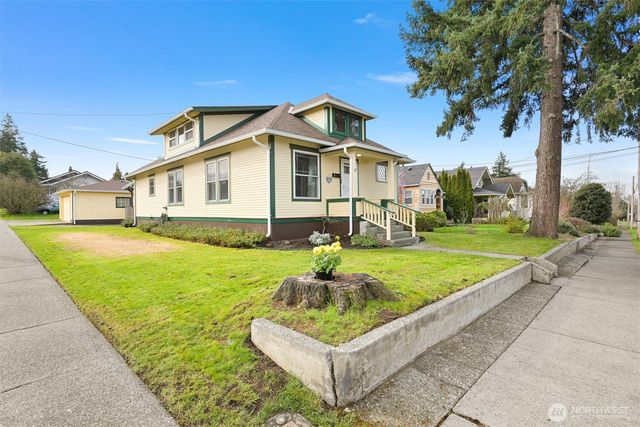 218 Evergreen Street, Mount Vernon, WA 98273