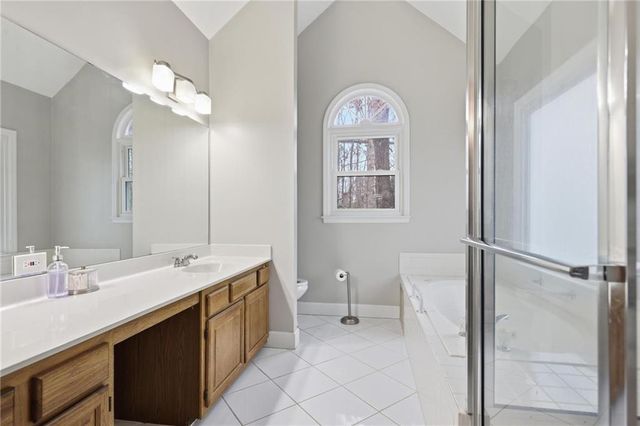 511 Deer Run Way, Woodstock, GA 30189