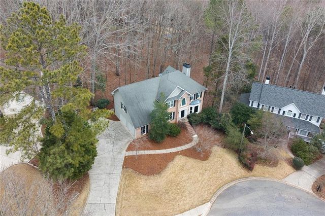 511 Deer Run Way, Woodstock, GA 30189