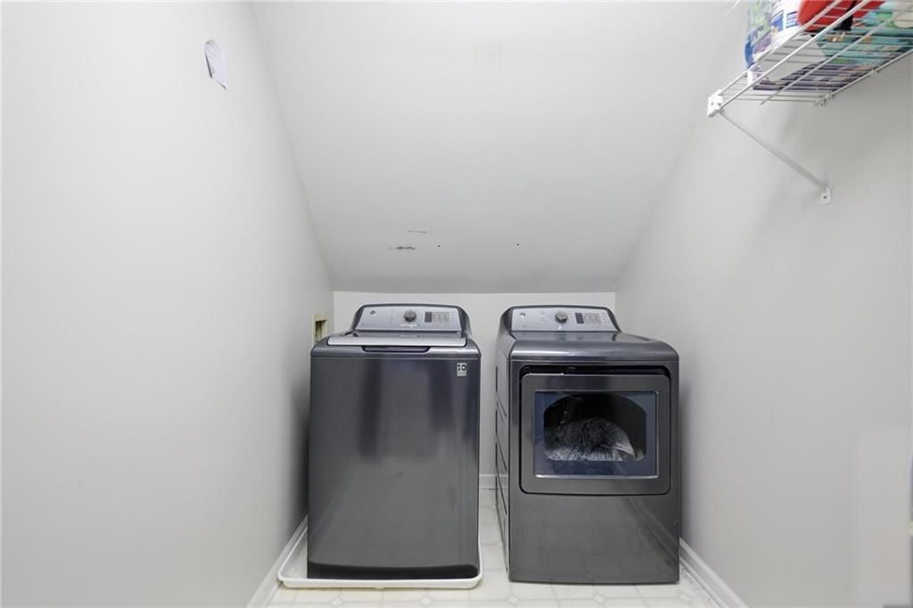 Image 22 of property listing at 511 Deer Run Way, Woodstock, GA 30189