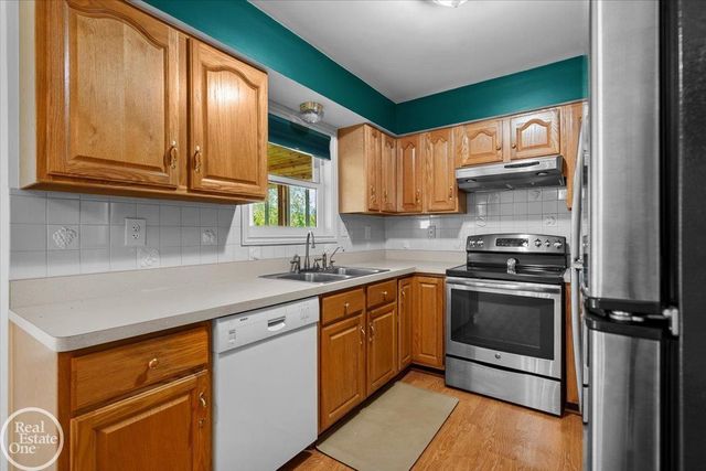 93 Brown City Road, Imlay City, MI 48444