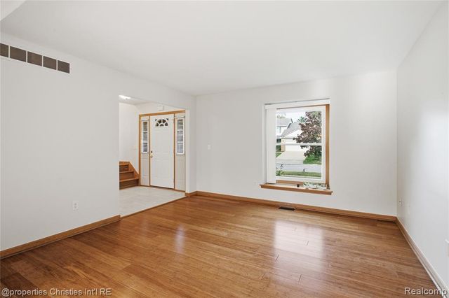 6474 Bedview Drive, Saline, MI 48176
