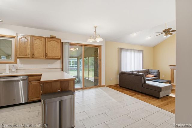 6474 Bedview Drive, Saline, MI 48176