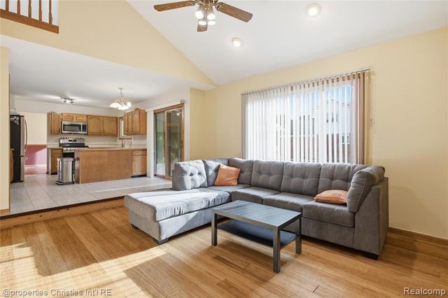 6474 Bedview Drive, Saline, MI 48176
