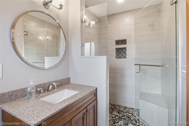 6474 Bedview Drive, Saline, MI 48176