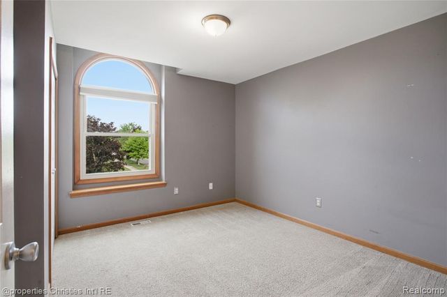 6474 Bedview Drive, Saline, MI 48176