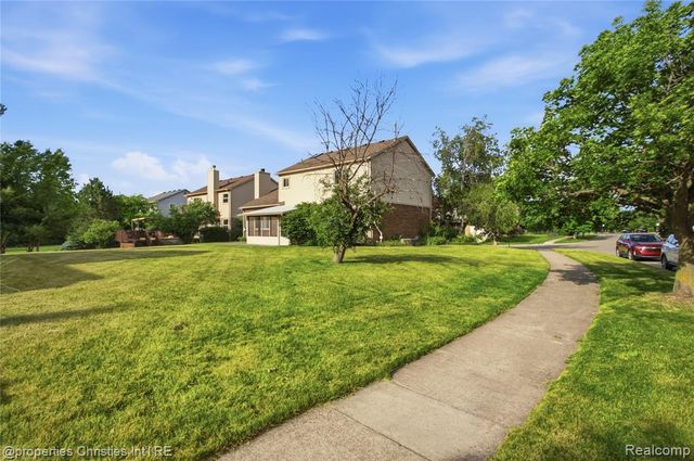 6474 Bedview Drive, Saline, MI 48176