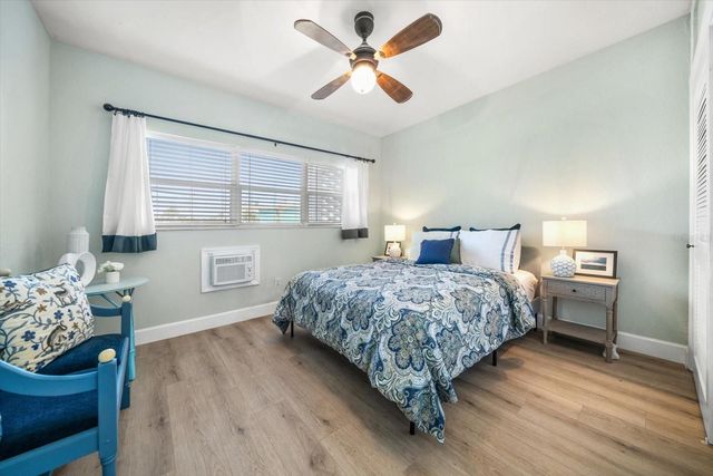 7050 SUNSET WAY 6, St Pete Beach, FL 33706