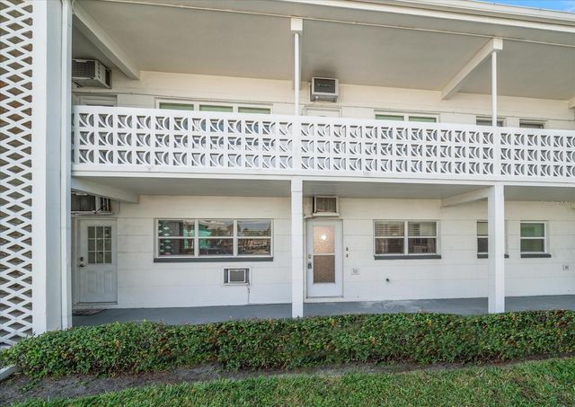 7050 SUNSET WAY 6, St Pete Beach, FL 33706