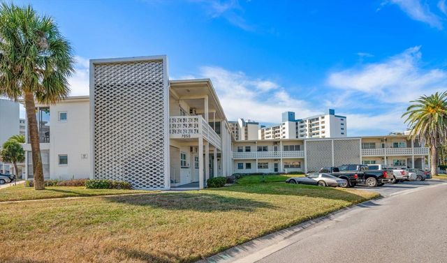 7050 SUNSET WAY 6, St Pete Beach, FL 33706