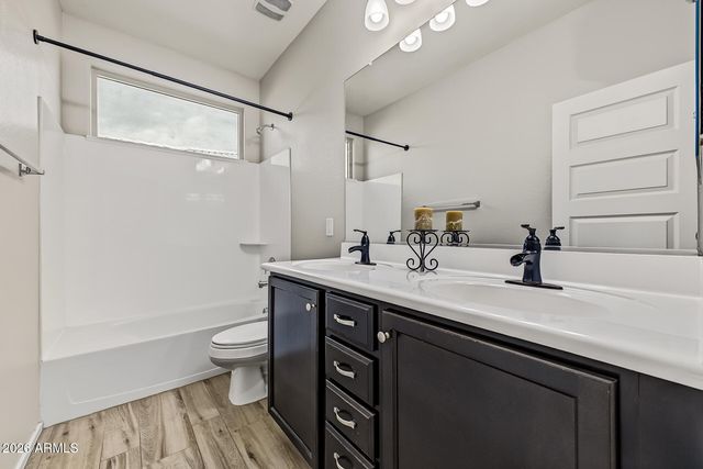 2722 E CHERRY HILL Drive, Gilbert, AZ 85298