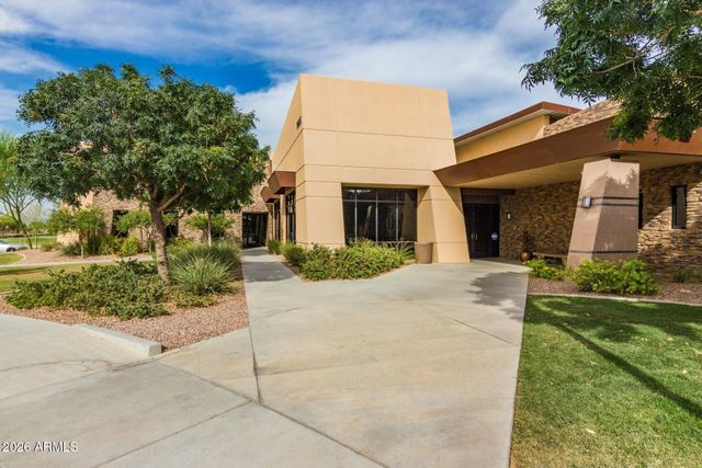 2722 E CHERRY HILL Drive, Gilbert, AZ 85298