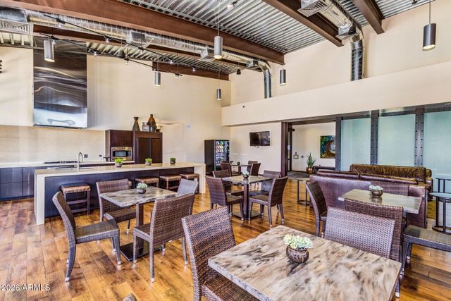 2722 E CHERRY HILL Drive, Gilbert, AZ 85298