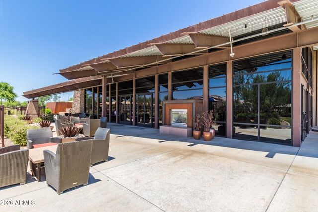 2722 E CHERRY HILL Drive, Gilbert, AZ 85298