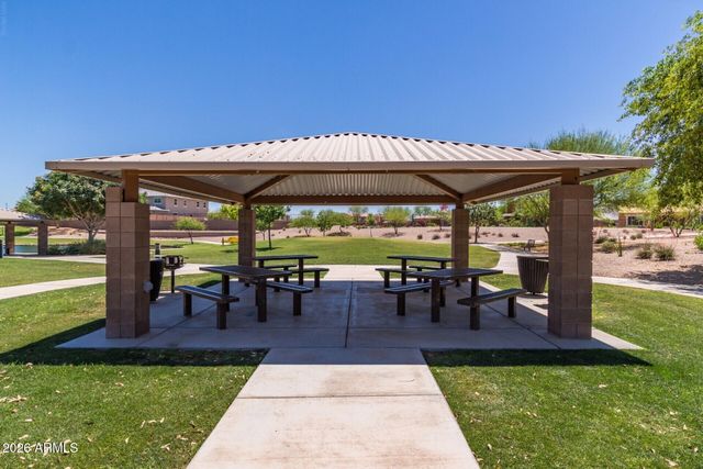 2722 E CHERRY HILL Drive, Gilbert, AZ 85298