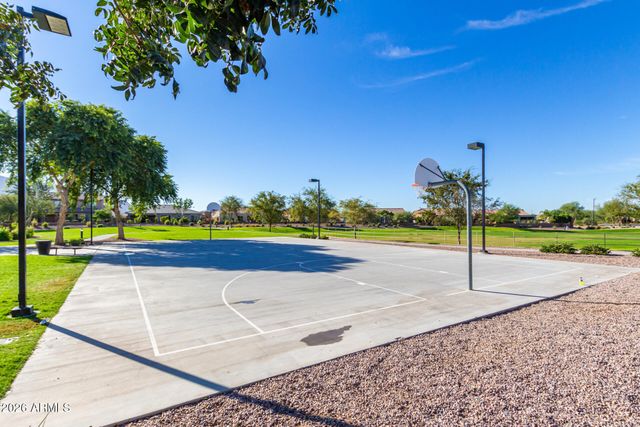 2722 E CHERRY HILL Drive, Gilbert, AZ 85298