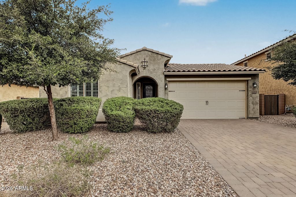 2722 E CHERRY HILL Drive, Gilbert, AZ 85298 — photo 2