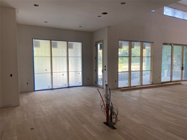 4117 Creekdale Drive, Dallas, TX 75229