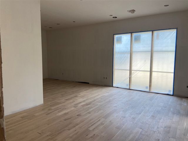 4117 Creekdale Drive, Dallas, TX 75229