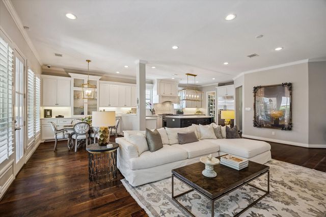 7215 Blandford Lane, Houston, TX 77055