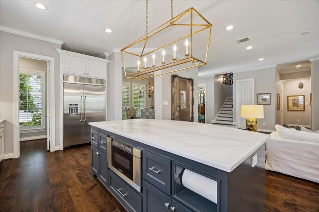 7215 Blandford Lane, Houston, TX 77055