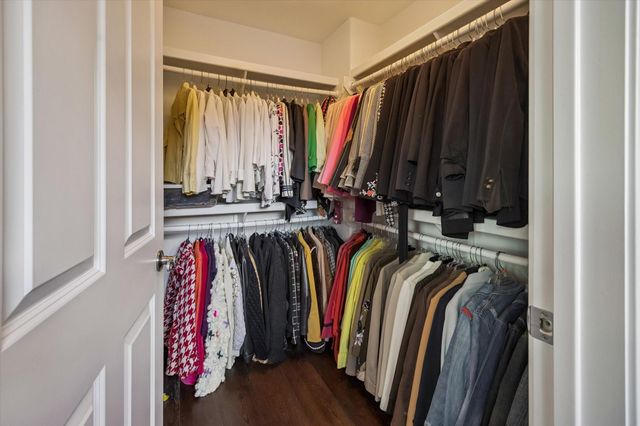 7215 Blandford Lane, Houston, TX 77055