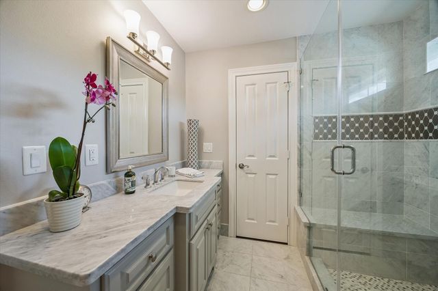 7215 Blandford Lane, Houston, TX 77055