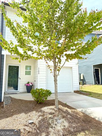 7103 Gladstone Circle, Lithonia, GA 30038