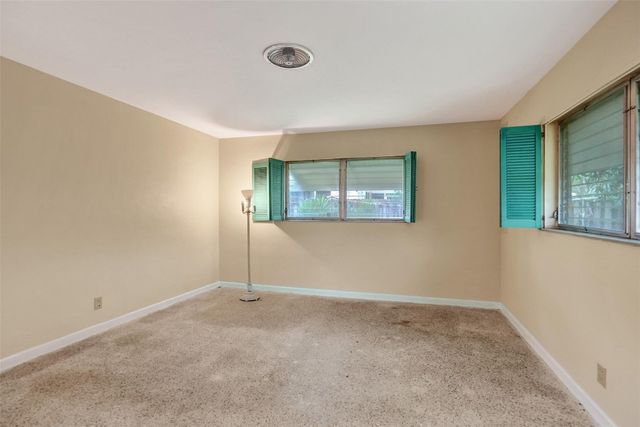 1892 NE 33rd Street, Oakland Park, FL 33306