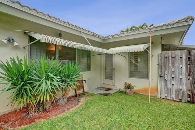 1892 NE 33rd Street, Oakland Park, FL 33306