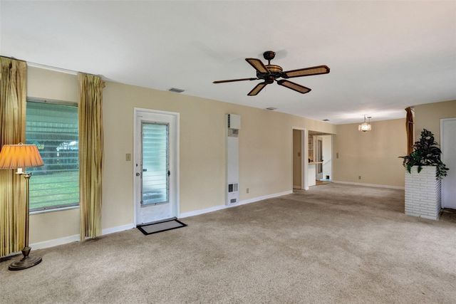 1892 NE 33rd Street, Oakland Park, FL 33306