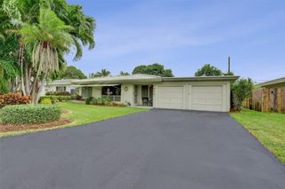 1892 NE 33rd Street, Oakland Park, FL 33306