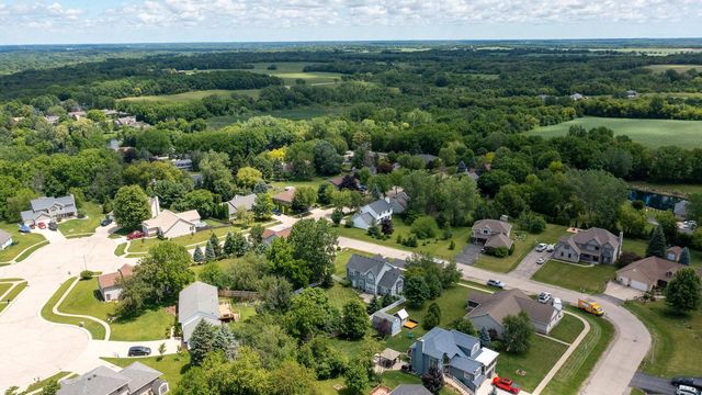 2045 Meagans WAY, Twin Lakes, WI 53181