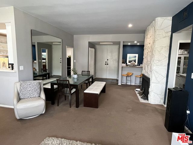 2175 S Beverly Glen Boulevard 201, Los Angeles, CA 90025