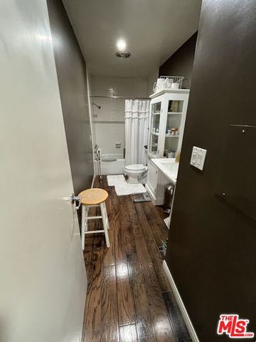 2175 S Beverly Glen Boulevard 201, Los Angeles, CA 90025