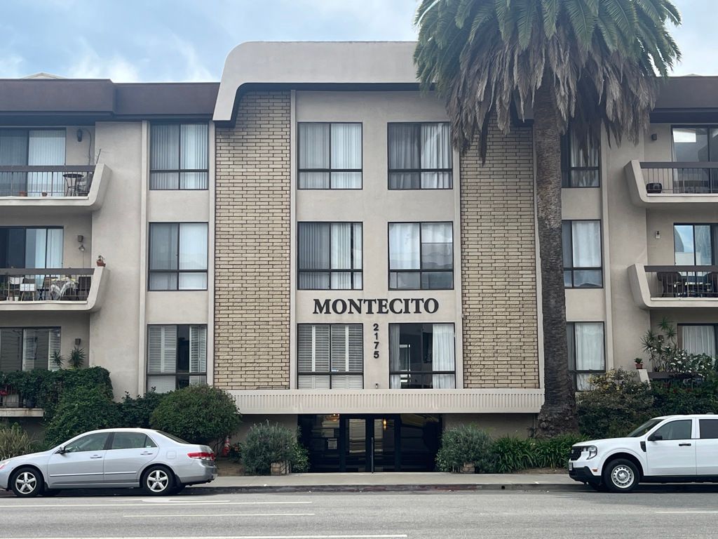 2175 S Beverly Glen Boulevard 201, Los Angeles, CA 90025