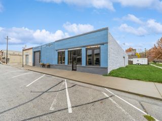 155 E 1st Street, Earlham, IA 50072