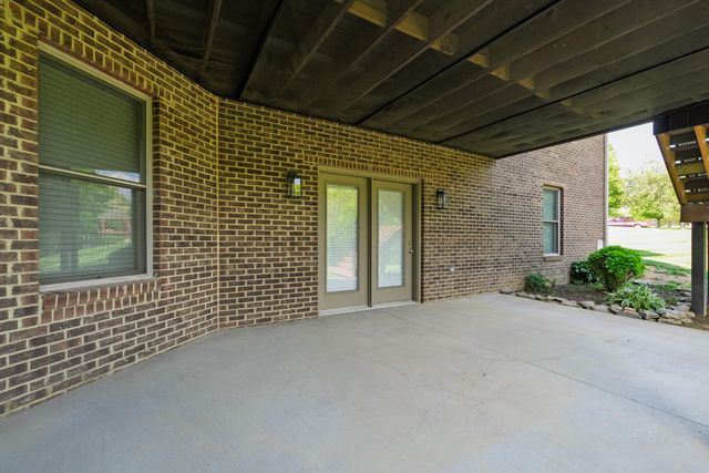 140 Seneca Trail, Dry Ridge, KY 41035
