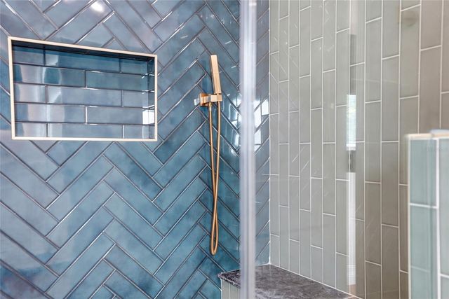 521 51ST AVENUE S, St Petersburg, FL 33705