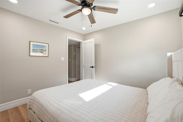 521 51ST AVENUE S, St Petersburg, FL 33705