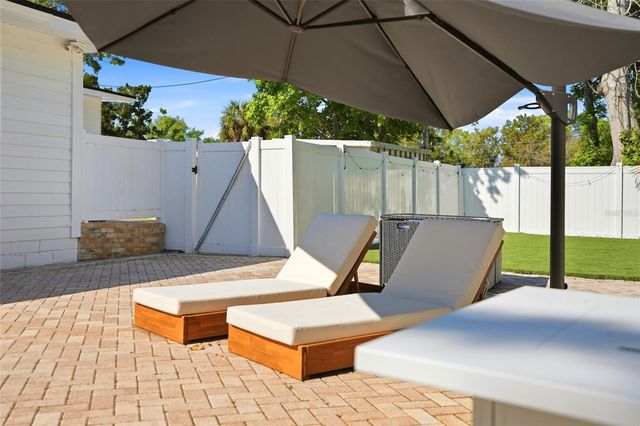 521 51ST AVENUE S, St Petersburg, FL 33705