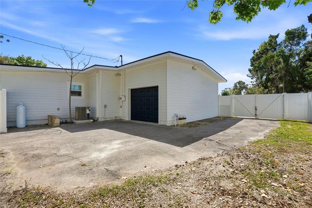 521 51ST AVENUE S, St Petersburg, FL 33705