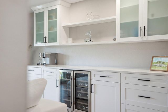 521 51ST AVENUE S, St Petersburg, FL 33705