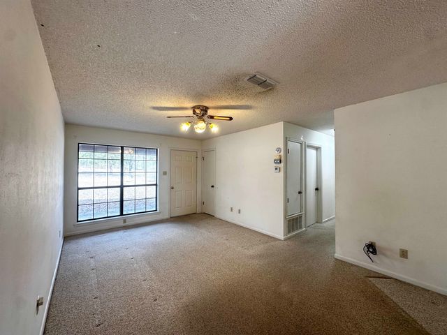 507 Oak Trail, Queen City, TX 75572