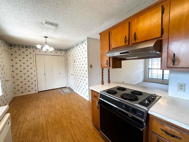 507 Oak Trail, Queen City, TX 75572