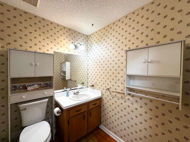 507 Oak Trail, Queen City, TX 75572