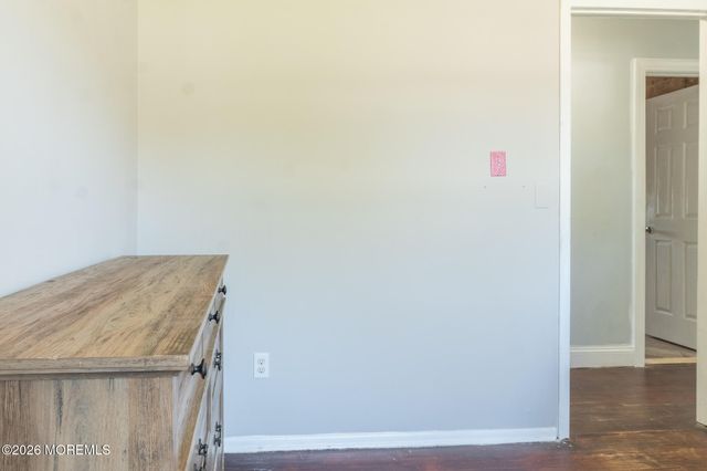 31 Kim Lane, Toms River, NJ 08755