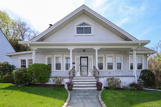 101A Glenwood Road, Glenwood Landing, NY 11547